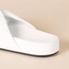 imageAmazon Essentials Womens Twist Slide SandalWhite