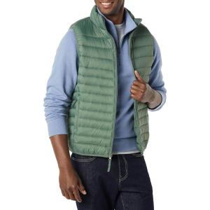 imageAmazon Essentials Mens Lightweight WaterResistant Packable Puffer VestGreen