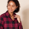image:imageAmazon Essentials Womens RegularFit LongSleeve Lightweight Plaid Flannel Shirt with Brushed Finish Shirttail HemBlack Pink Chelsea Tartan